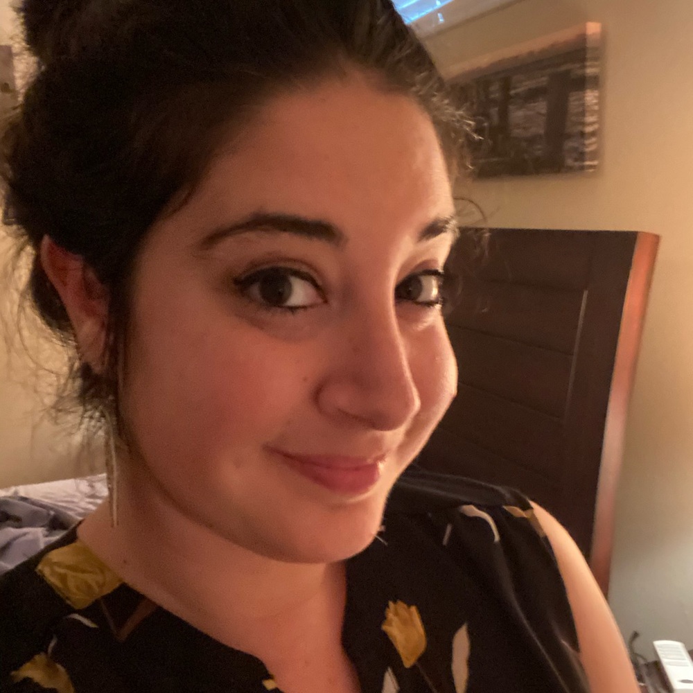 Meet your Posher, Nicole